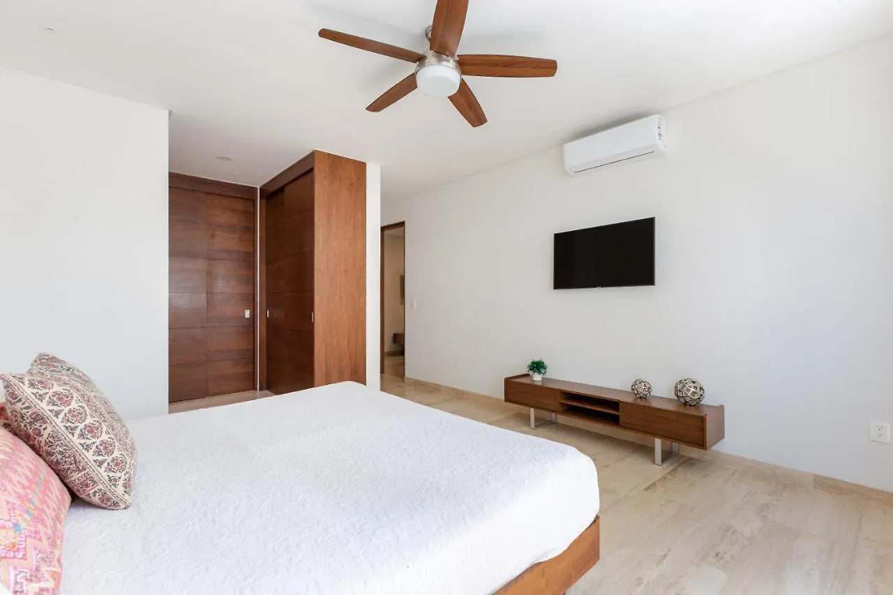 Near Airport, Pool, Spa & Jacuzzi - 3 Bedrooms Cancun 0*,