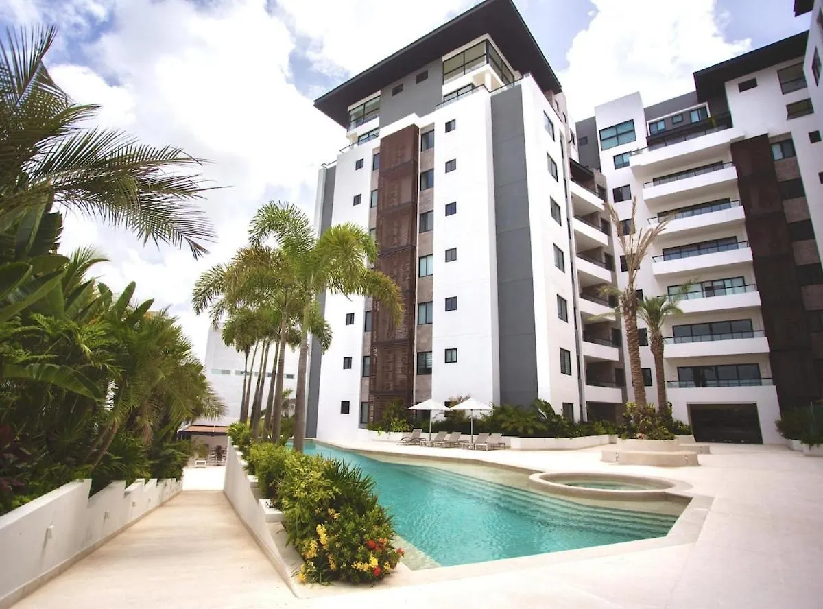 Near Airport, Pool, Spa & Jacuzzi - 3 Bedrooms Cancun 0*,  Mexico